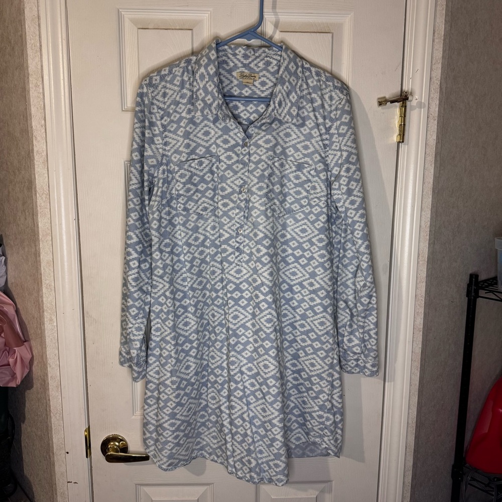 Lucky Brand Women's Chambray Denim Look Shirt Dress Large Blue White Aztec